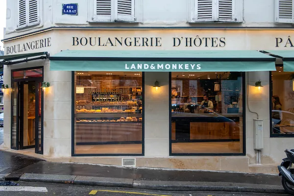 LM BOU MON SHOOTING OUVERTURE DECEMBRE 2024 28 – Montmartre – Land&Monkeys